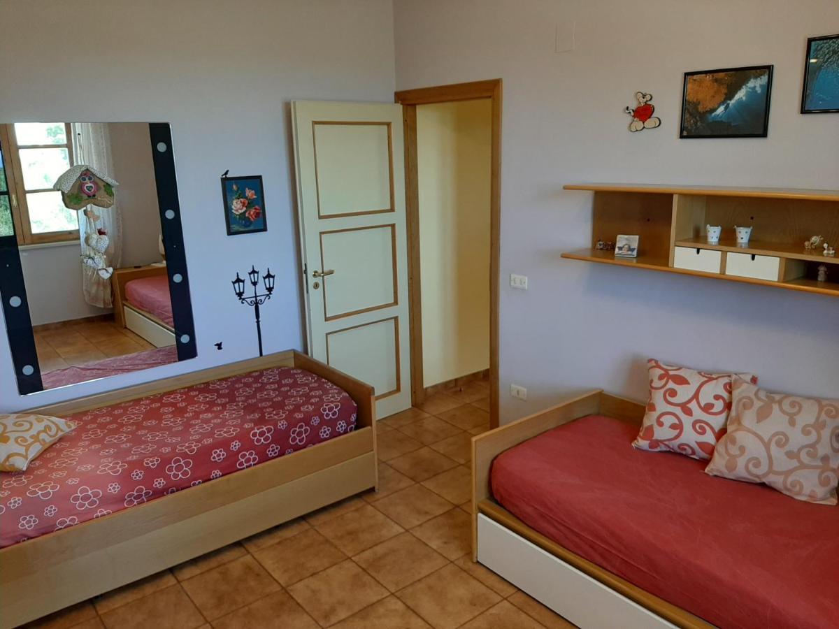 Bed and Breakfast Casanonnavittoria Терразини Экстерьер фото